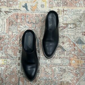 Jenni Kayne Black Leather Lug Mules Women’s Size 41 / US Size 10 Slip On Shoes